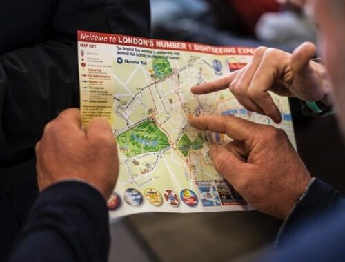 Сервисы бесплатных экскурсий по всему миру.